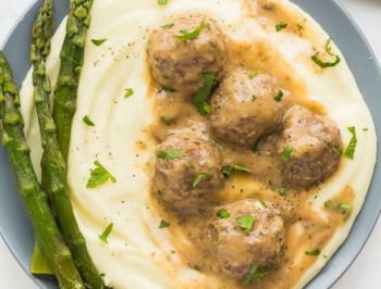 Slow Cooker Swedish Meatballs